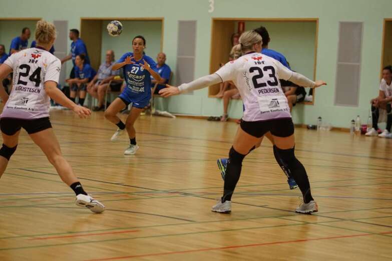 Fase del encuentro de pretemporada del Rocasa disputado en Lanzarote (Foto TA)